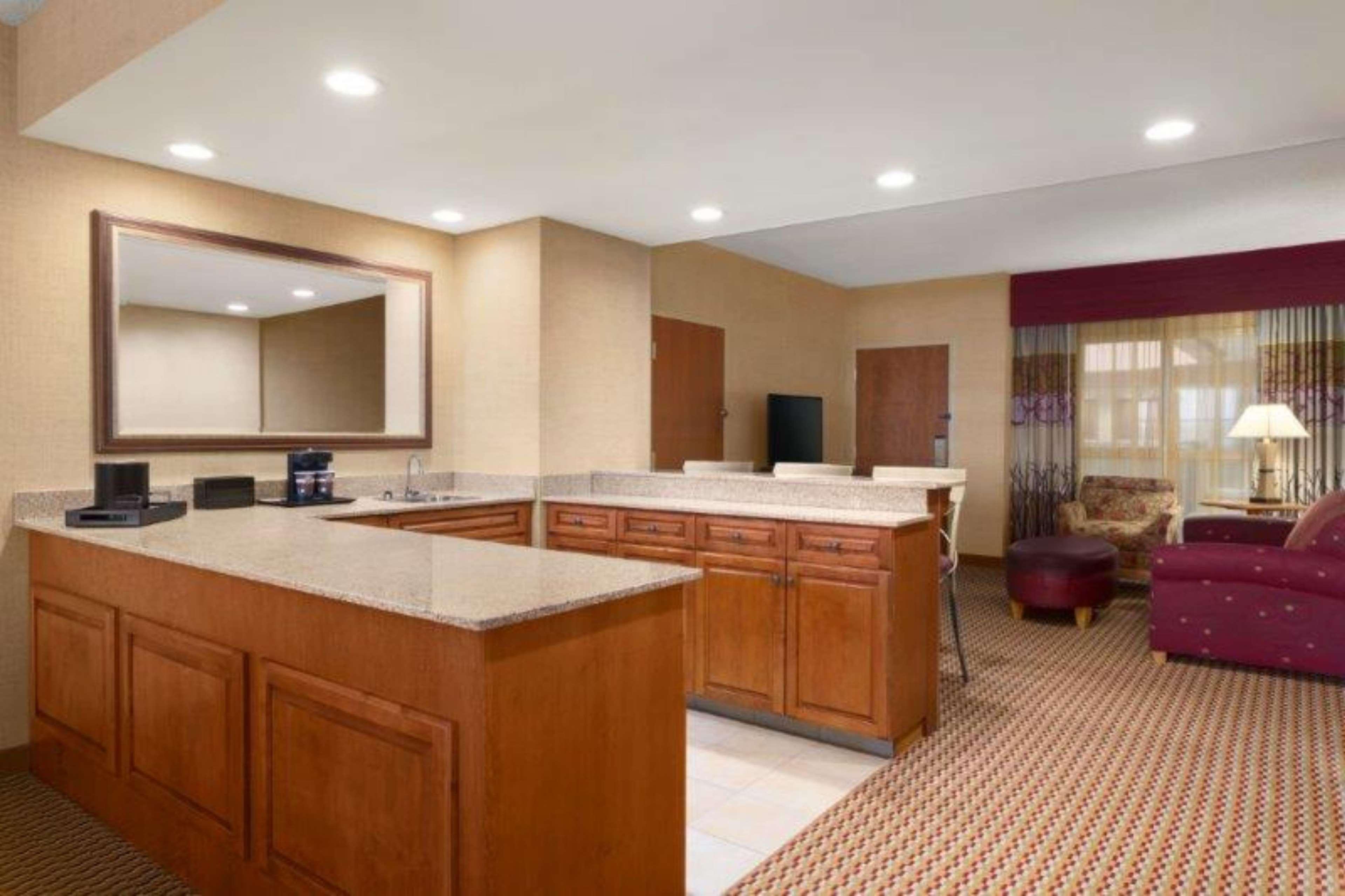 Embassy Suites Northwest Arkansas - Hotel, Spa & Convention Center Роджерс Екстер'єр фото