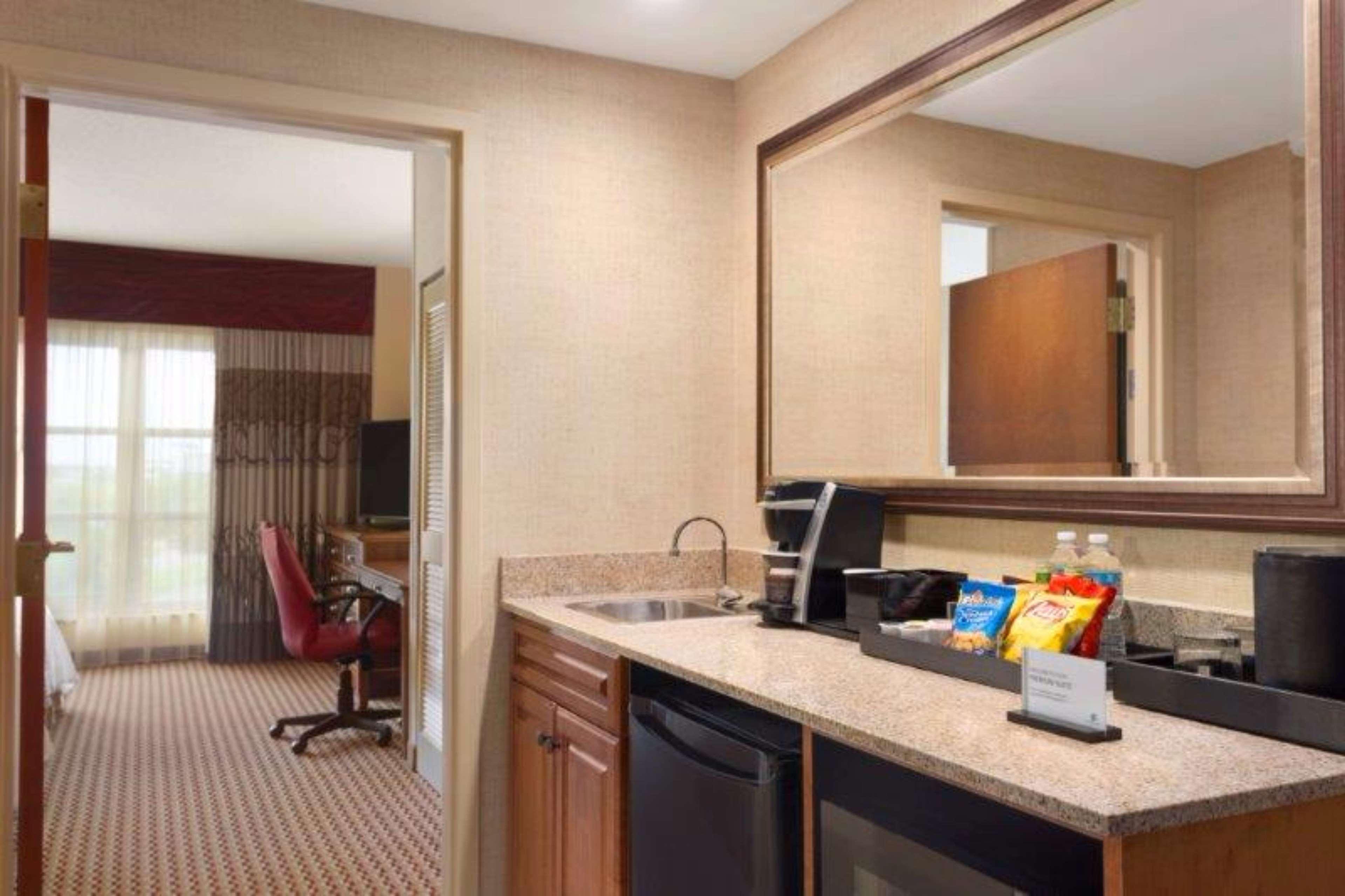 Embassy Suites Northwest Arkansas - Hotel, Spa & Convention Center Роджерс Екстер'єр фото