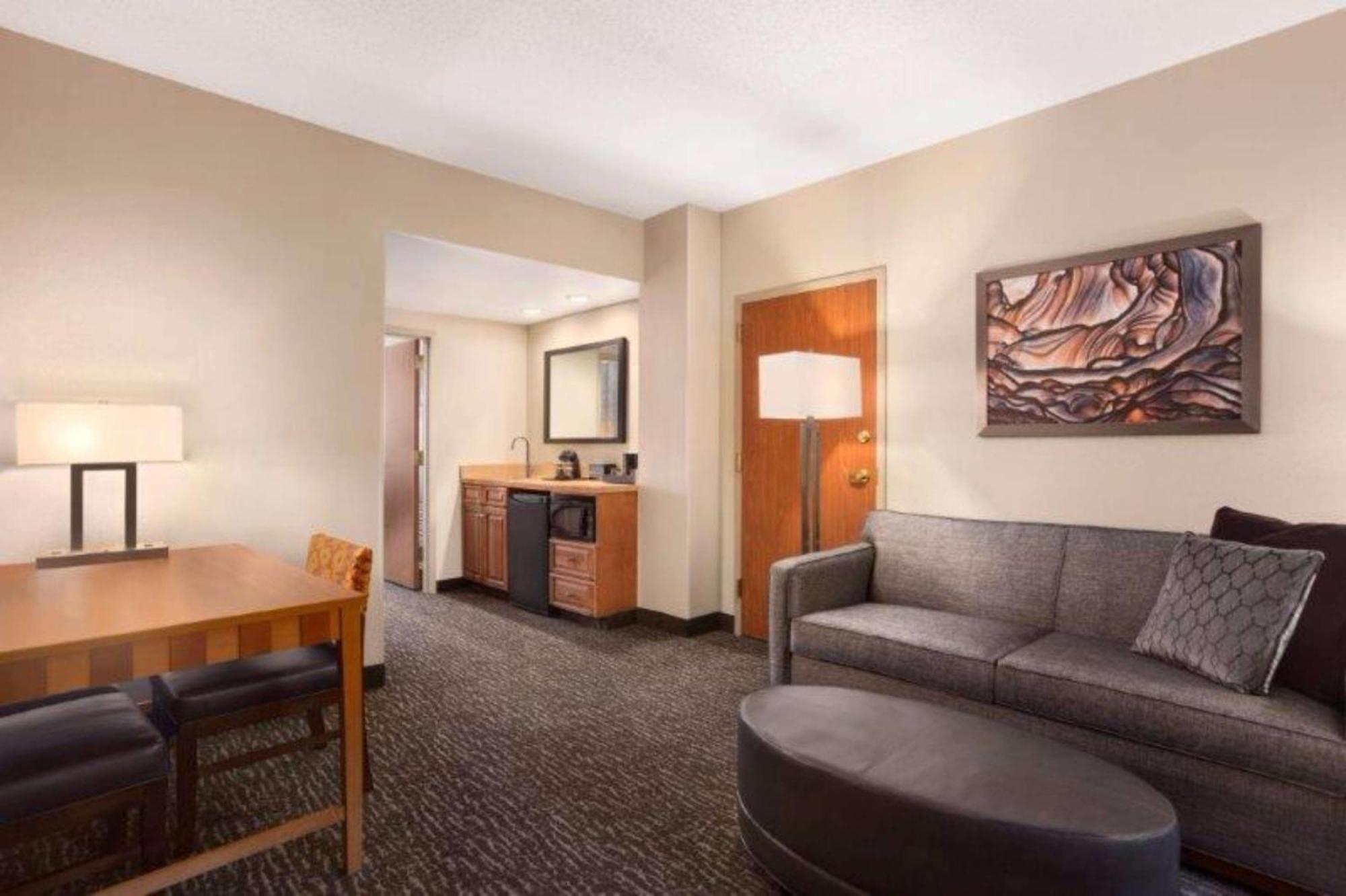 Embassy Suites Northwest Arkansas - Hotel, Spa & Convention Center Роджерс Екстер'єр фото